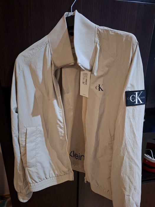 Kurtka na wiosne calvin klein