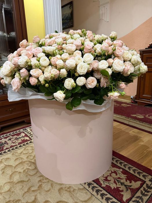 Великі букети троянд