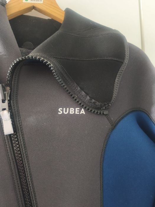 Roupa de mergulho+a pistola