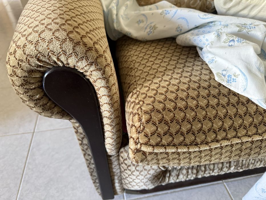 Conjunto sofa cama mais poltronas