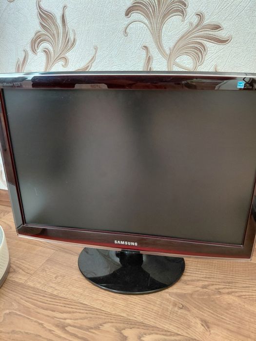 Монітор samsung t 220