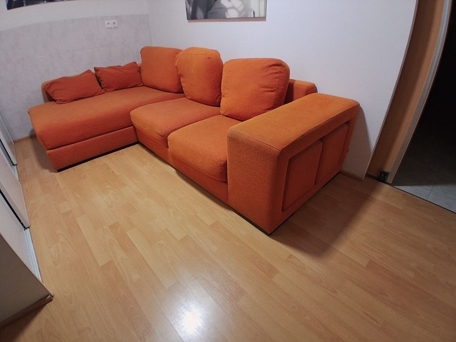 Sofá com chaise longue