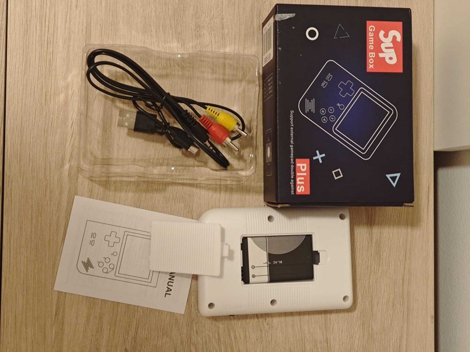 Consola com 400 jogos