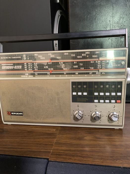 Продам ФМ радиоприемник Океан 222