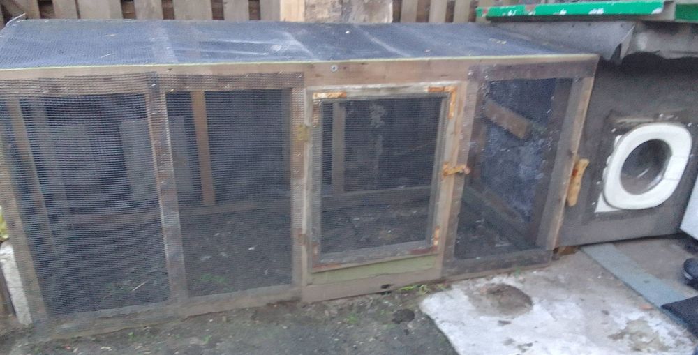 Kurnik dla kur /kurczaków z otwieranym daszkiem