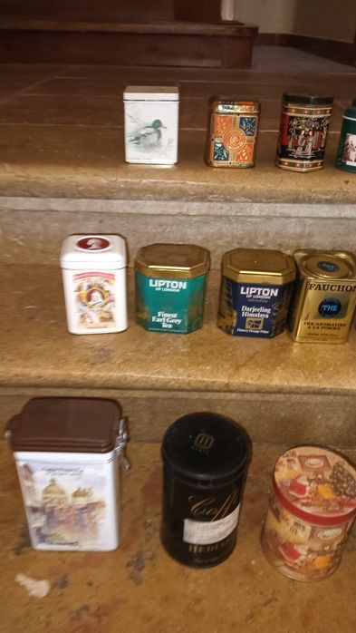 Latas de chá vintage