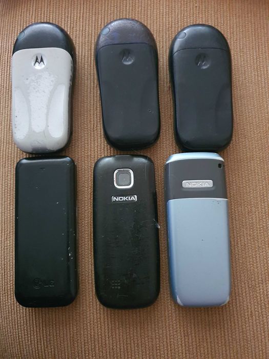 Lote 6 telemóveis antigos para peças