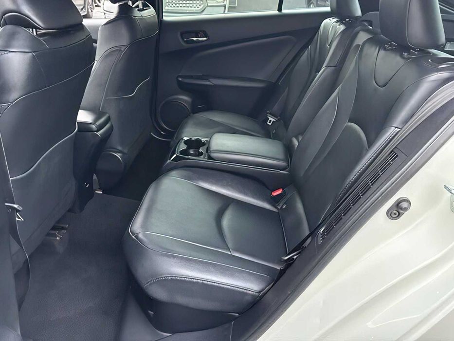 Toyota Prius Prime Premium      2019