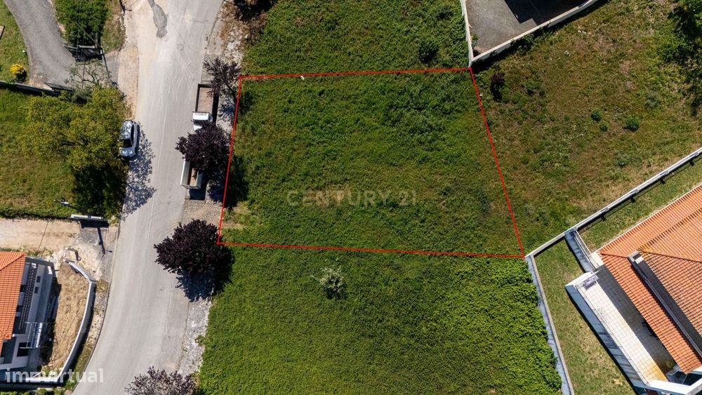 Terreno Urbano com 587 m² para Construção em Pombal – Zona em Crescime — Louriçal, Leiria