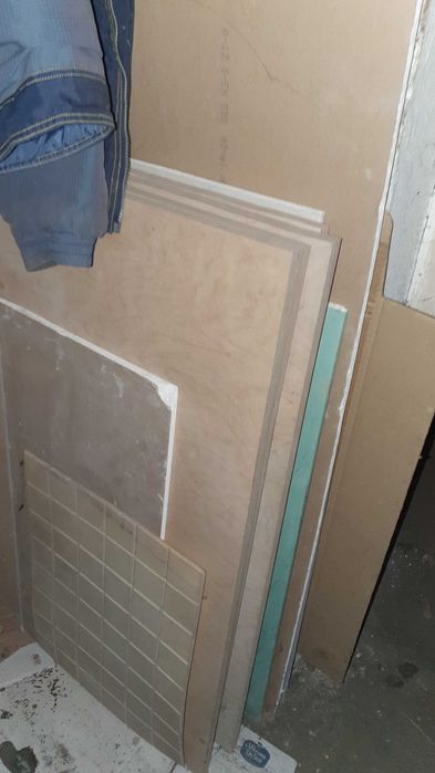 Materiały budowlane, płyty gipsowe styropiany, płyty drewniane