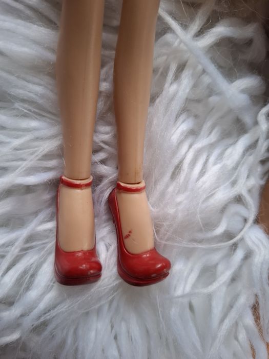 Ляльки ( барбі, братц,евер(