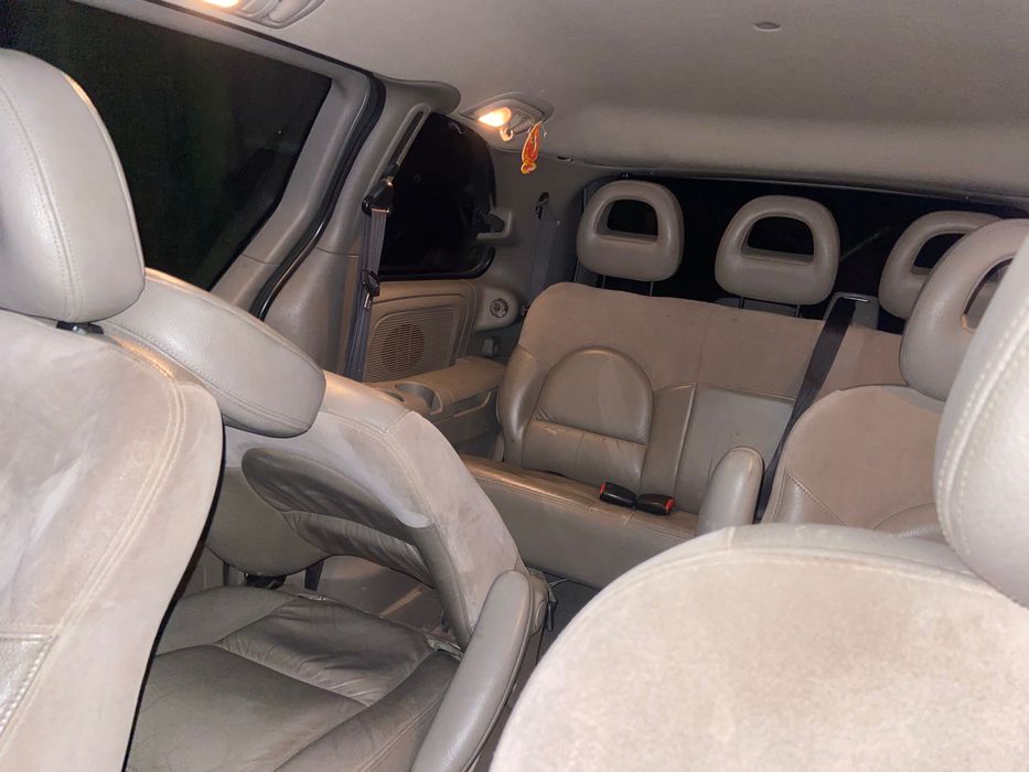 Авто Chrysler 2002 рік