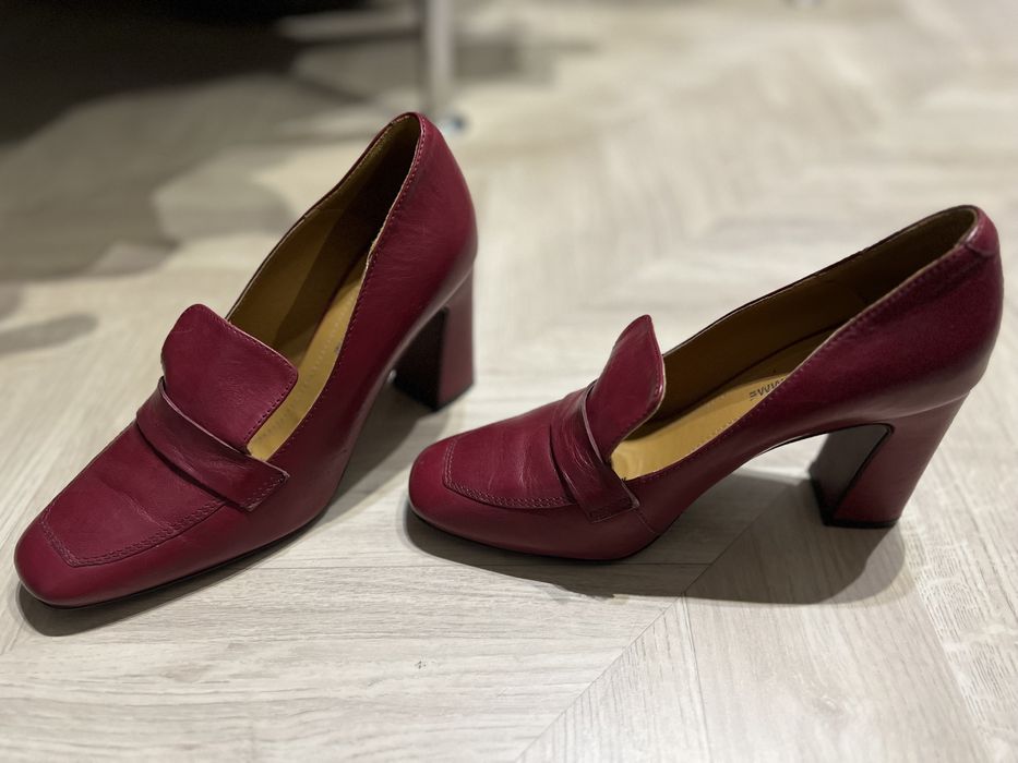 Buty ze skóry naturalnej w kolorze malinowym