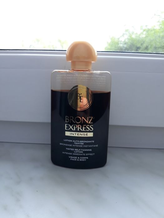 Płyn samoopalający Academie Lotion Bronz'Express Intense 100 ml
Intensywny samoopalacz w płynie