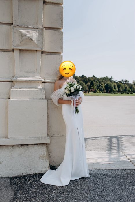 Продам весільну сукню