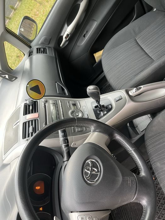 Toyota Auris  1.6 benzyna