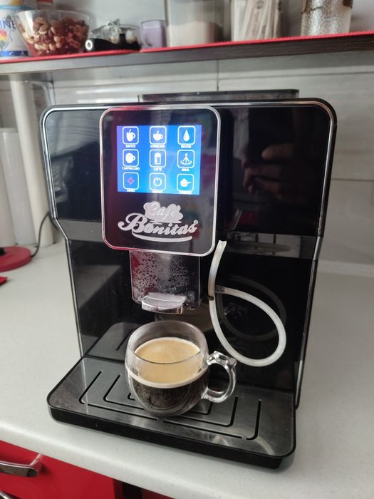 Кавоварка кавомашина кофемашина кофеварка Bonitas Delonghi Bosh