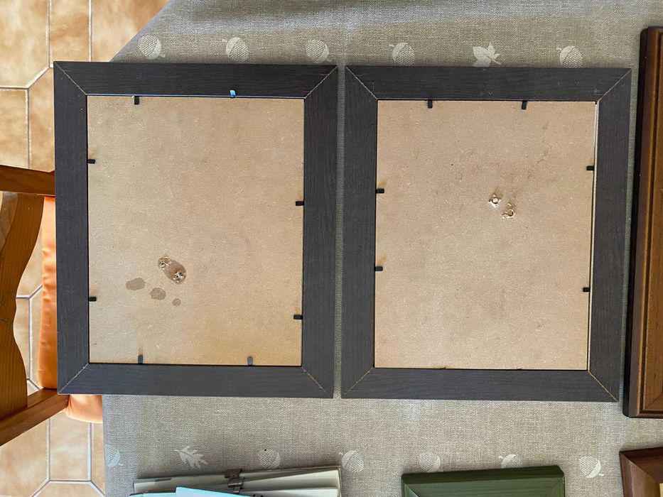 Várias molduras em boa estado