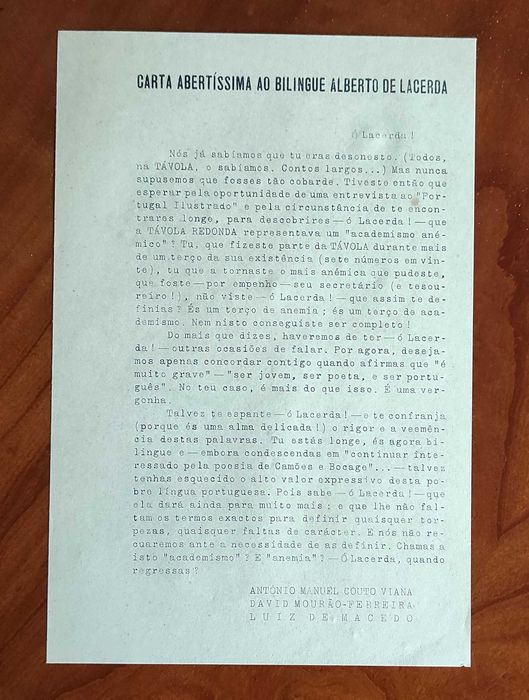 Távola Redonda. Folhas de Poesia