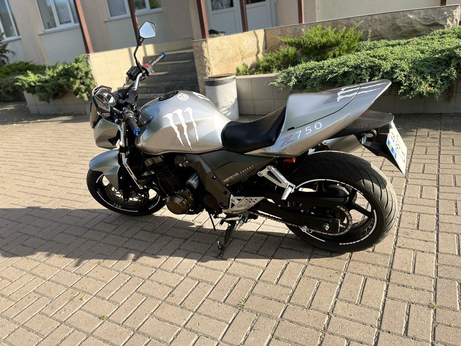 Kawasaki Z 750 2005