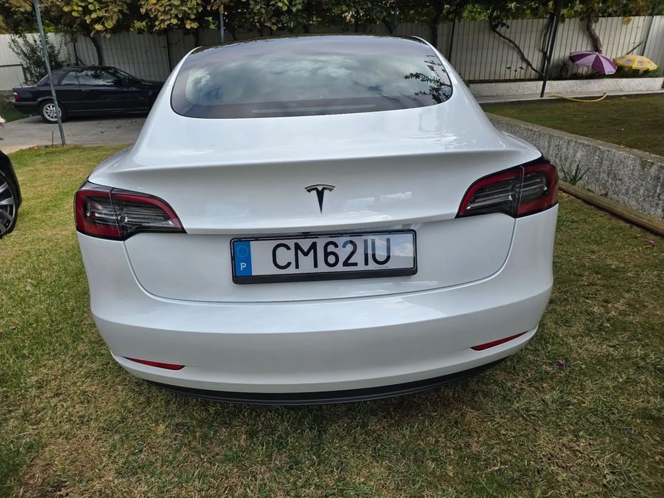 Tesla Model 3 Standard Range Plus RWD