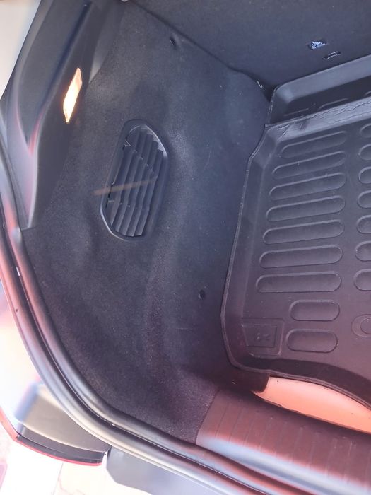 Automático Citroen C4 
CACTUS 1.6 E-HDI