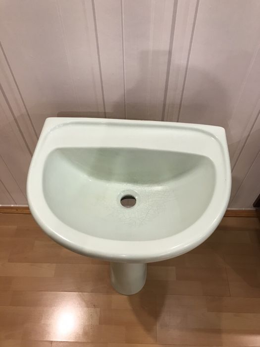 Продам умивальник тюльпан(раковина+ніжка)