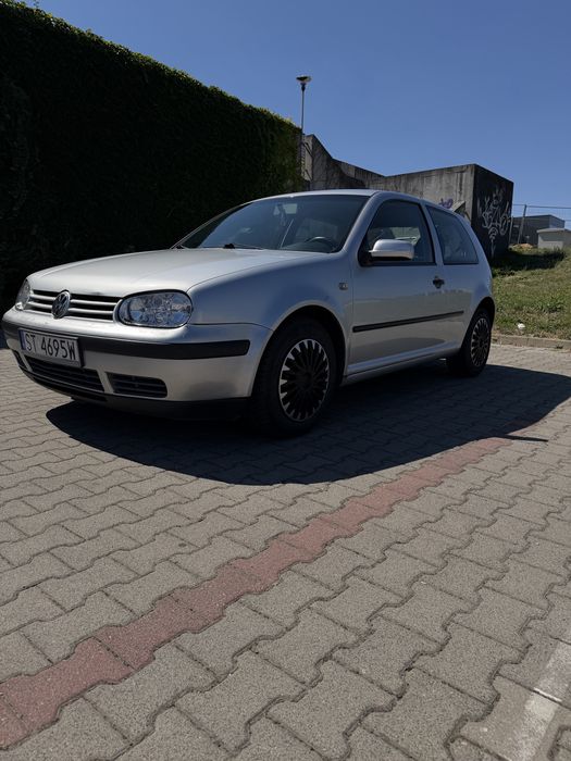 Volkswagen Golf IV benzyna