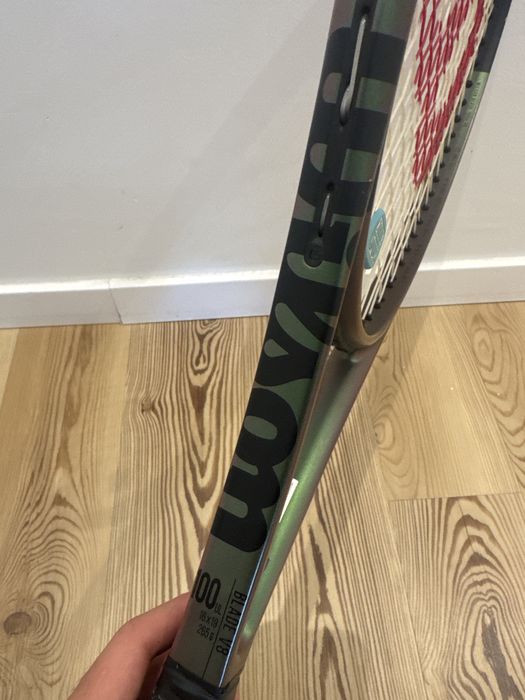 Wilson Blade v8 100 UL
