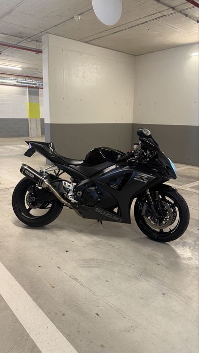 Suzuki gsxr 1000 k8