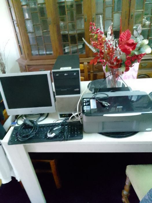 Computador fixo completo "Acer"