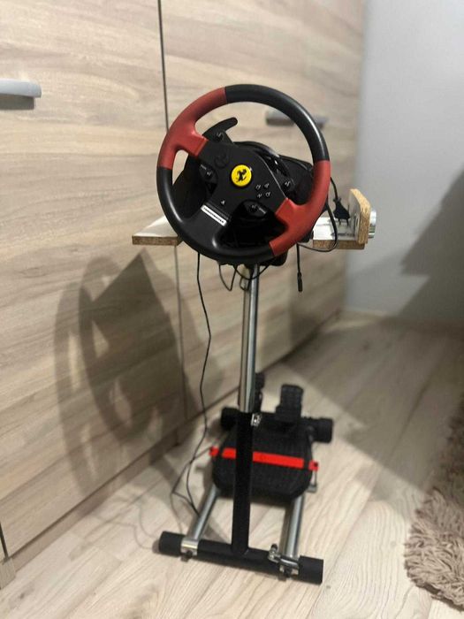 Kierownica t150 ferrari z stojakiem