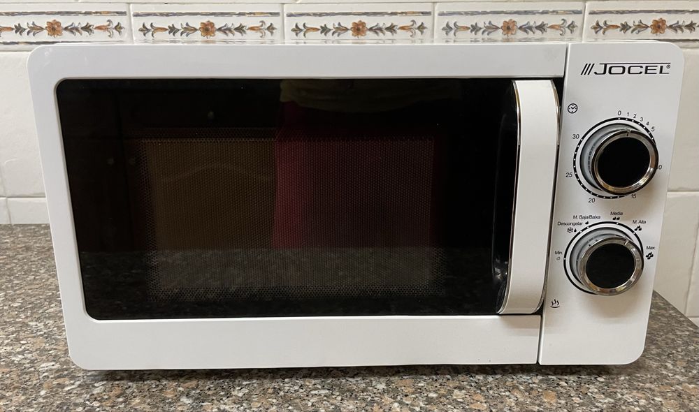 Microondas 20L 700w