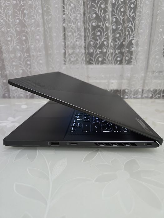 ROG Zephyrus G15/2K 165Hz/Ryzen 9 5900HS/SSD:1TB/RTX 3060/RAM:16