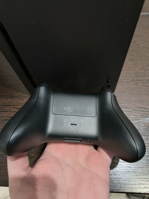 Xbox Series X в хорошому стані