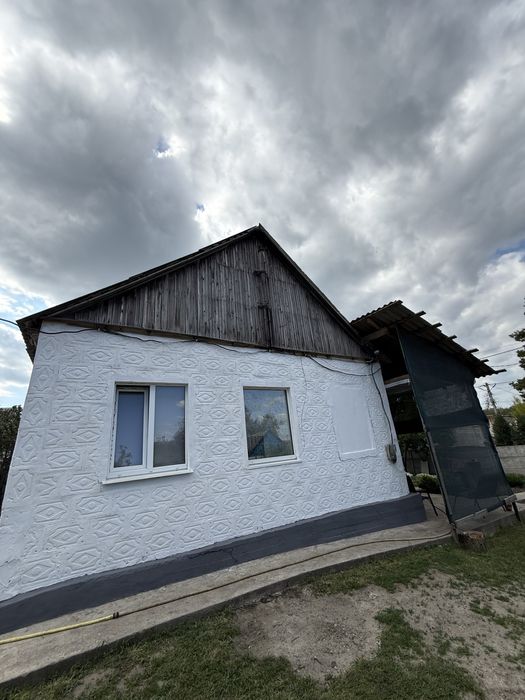 Продається будинок з 25 сотками землі