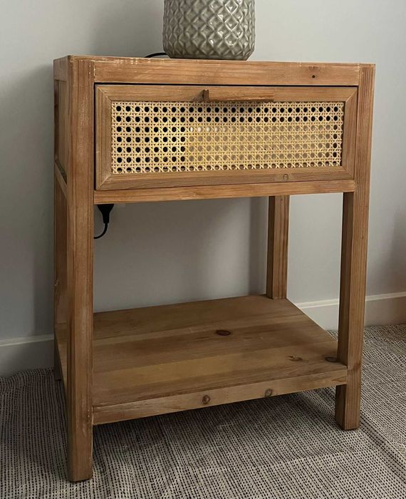 2 Mesas de cabeceira - marca CASA