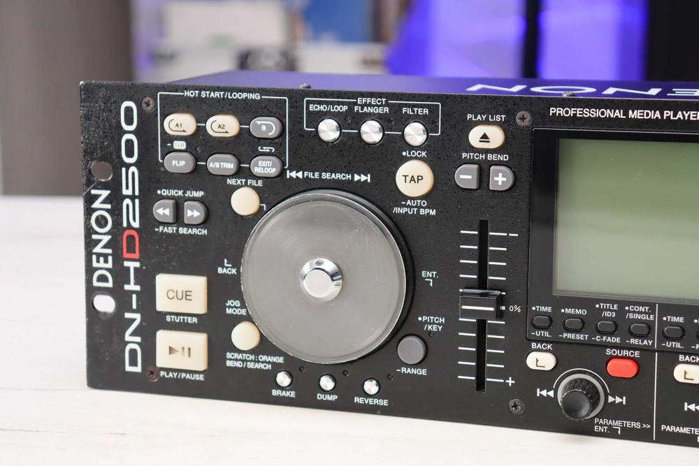 DENON DN-HD2500 Odtwarzacz DJ MP3 USB z twardym dyskiem Rack Japoński