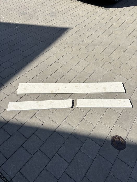 Parapety z konglomeratu