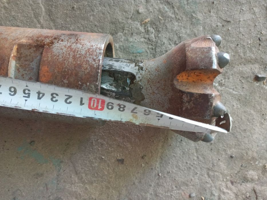 Пневмоударник бв. Буровий інструмент.