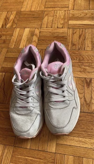 Buty          Asics