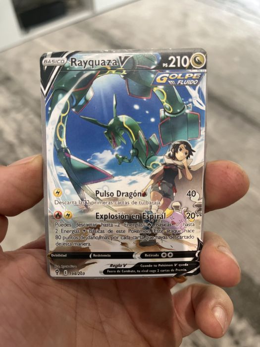 Carta Pokemon Rayquaza V