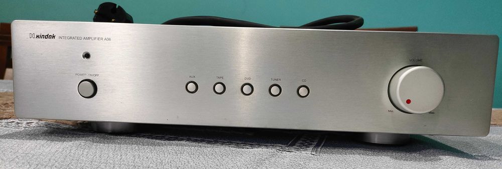 Wzmacniacz audio Xindak A06