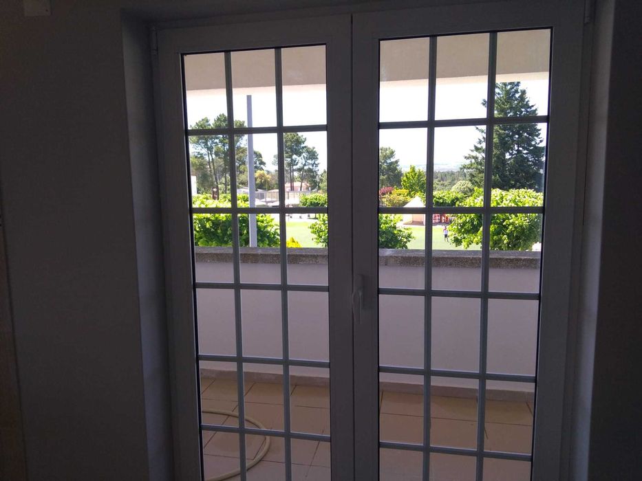 Apartamento T3 em frente ao Jardim Carlos Amaral