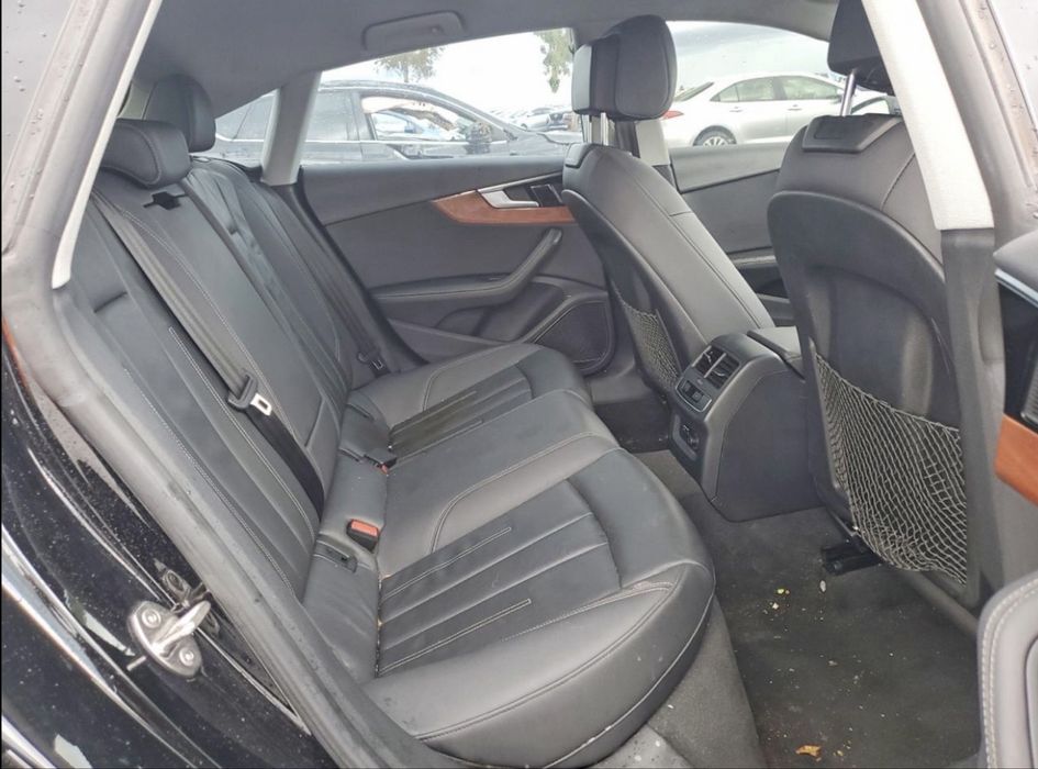 Audi A5 Premium Plus 2021 в дорозі