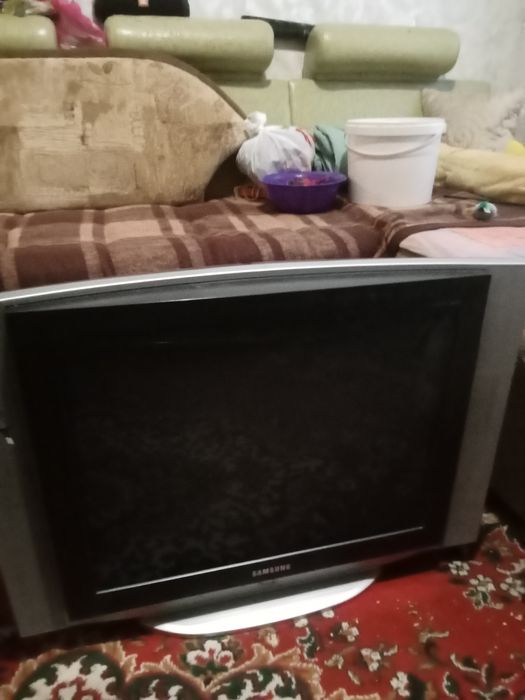 Продам телевизор