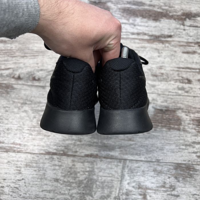Кросівки Nike Tanjun 812655-002 розмір 39 оригінал