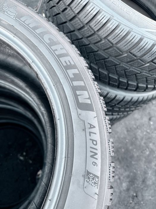 215 50 17 Michelin Alpin 6 99% 2023 Шини Зима