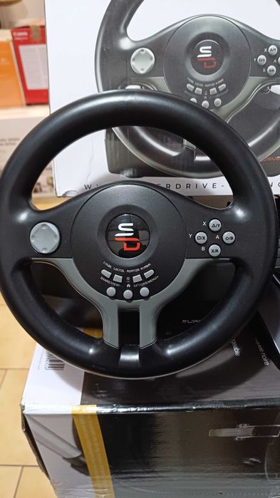 SUPERDRIVE Zestaw kierownicy i pedałów SV250/ PS3/ PS4/ Xbox One/