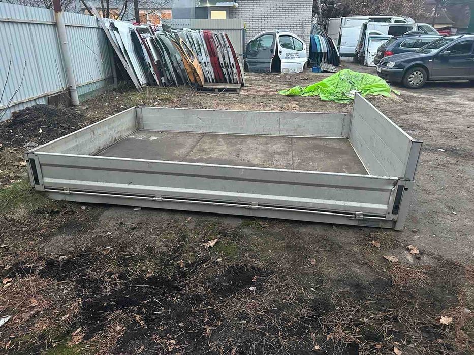 Бортова платформа Mercedes Sprinter до 2006 року